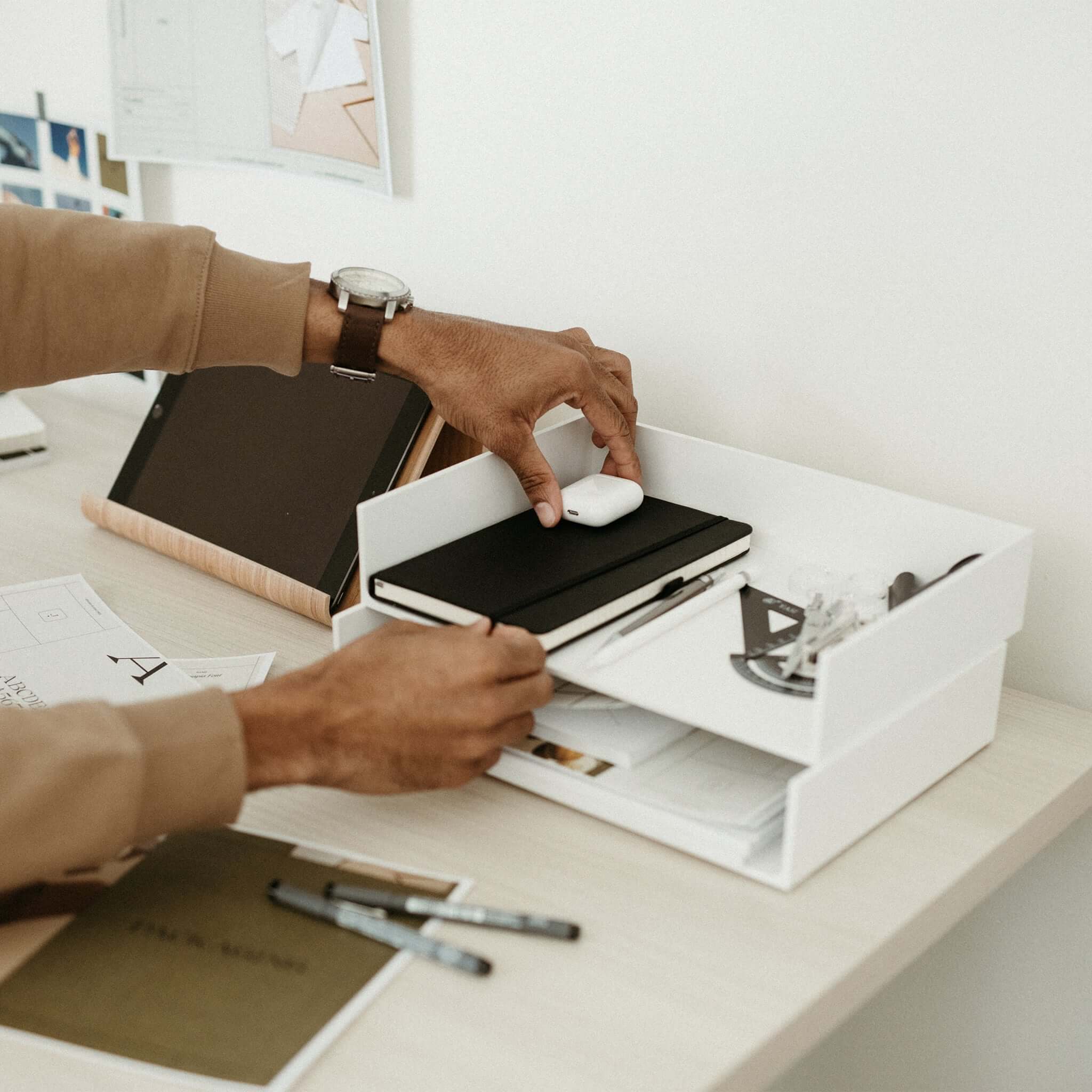 Belong Freestanding Document Tray - Image 5